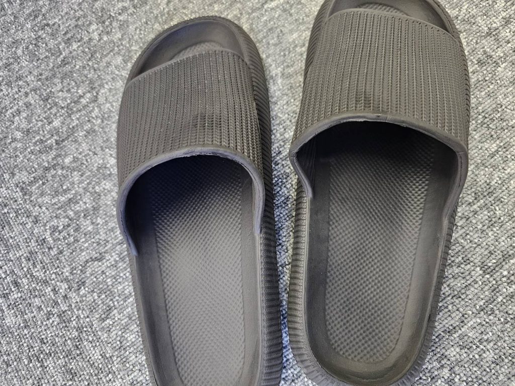 300円のサンダル